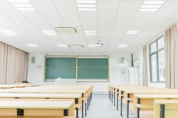 贵阳二戈寨中山科技学校这个学校咋样