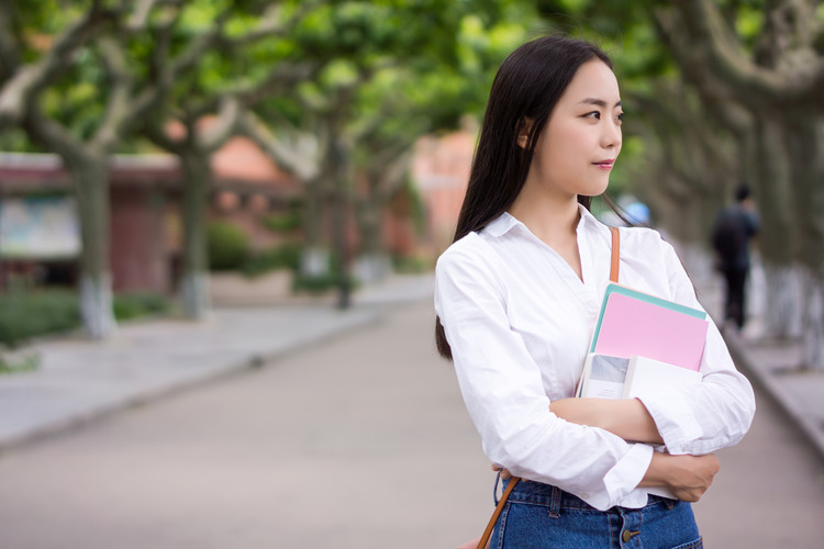 重庆学护士学校_重庆的护士学校